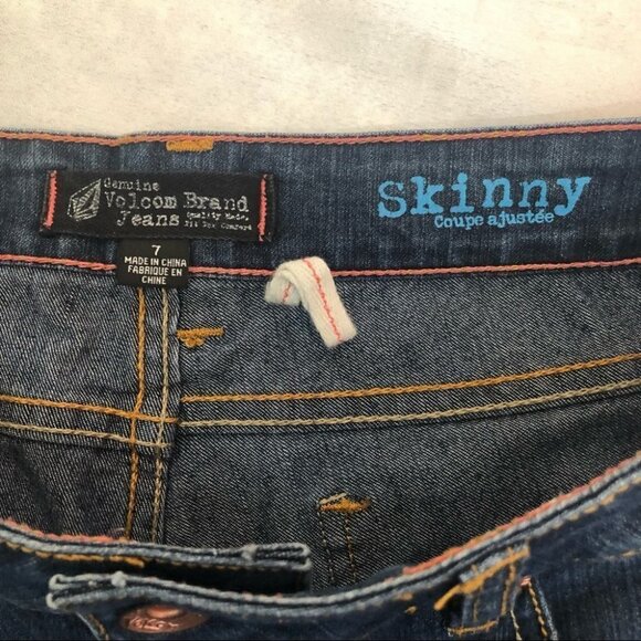 NWOT Volcom  Skinny Jean Regular Wash Boot Cut Ladies 7 - Picture 4 of 10